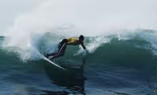 Tosh and Joel in Mex. surfin' Twins and 2+1s