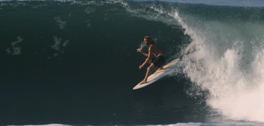 Mind blowing tube riding Torren Martyn......On an effin' twinny!