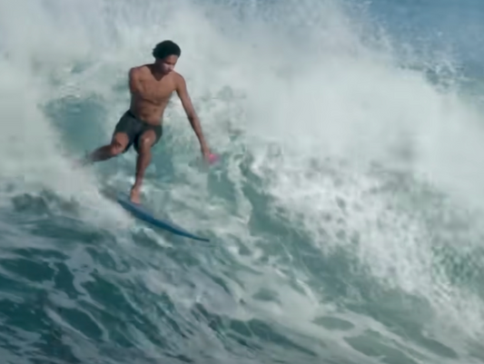 A twist on the North Shore | Stab film on Mikey Feb. who didn't take a single thruster to the North Shore last year?!?!