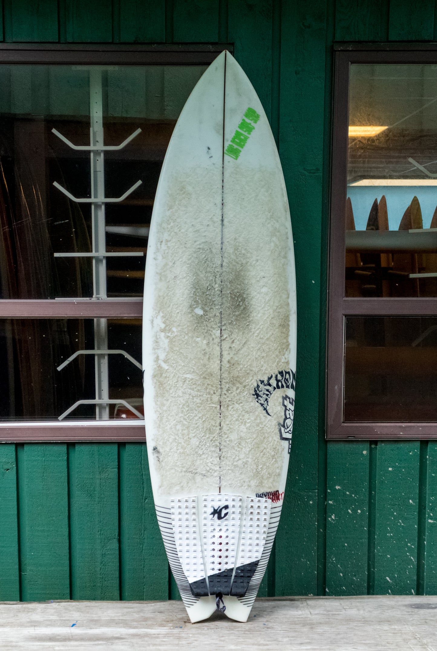 PERFORMANCE SURFBOARD ONLINE RENTAL