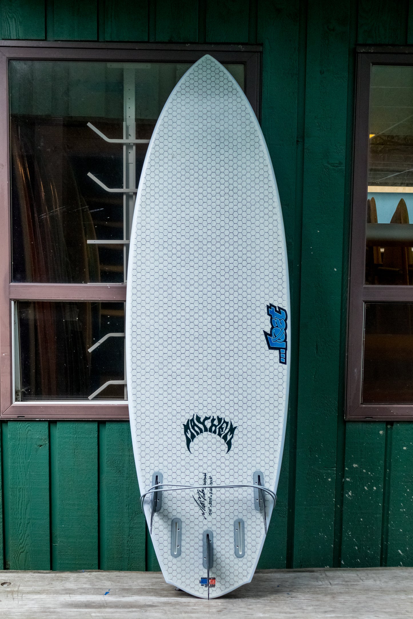 PERFORMANCE SURFBOARD ONLINE RENTAL